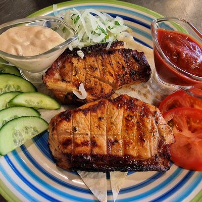 Свиная корейка в Мангал №1 по цене 650 ₽