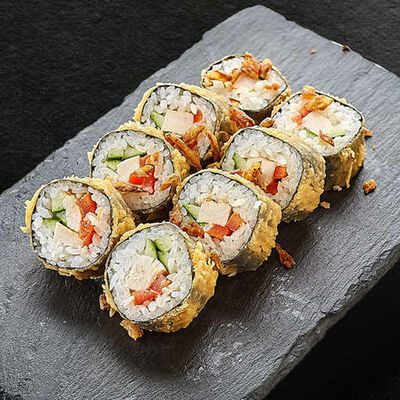 Ролл горячий с копченой курицей в Pronto Pizza по цене 550 ₽