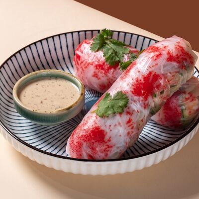 Спринг-ролл с креветкой в Мастер Ли по цене 515 ₽