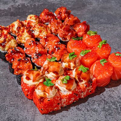 Сет Вкусный в Rock & Roll Sushi по цене 4550 ₽