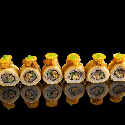 Hot asian rolls в Lucky fish по цене 460 ₽