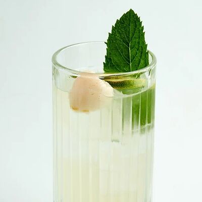 Лимонад личи-маракуйя в Chang по цене 385 ₽