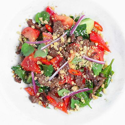 Теплый салат с говядиной в Noba по цене 790 ₽