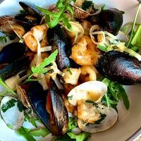 Соте из морепродуктов в La Costa