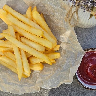 Картофель фри с кетчупом в Time to Coffee по цене 390 ₽