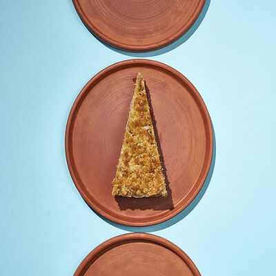 Грушевый пирог в Хачапури и Вино по цене 227 ₽