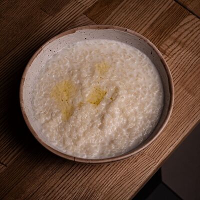 Каша рисовая с маслом 250гр в Polla Vina по цене 205 ₽