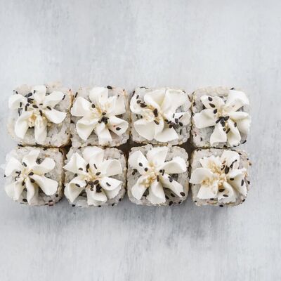 Ролл Тунец с шапочкой в Yummy yummy по цене 320 ₽