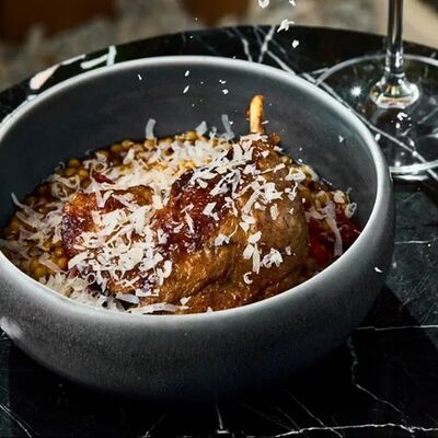 Томлёная утиная ножка в AGATA по цене 1010 ₽