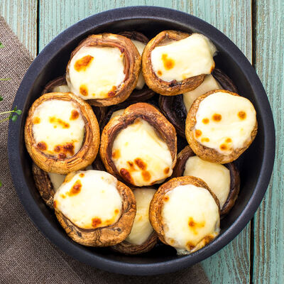 Шампиньоны запеченные с сыром сулугуни в Кавказ по цене 329