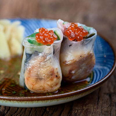 Спринг-ролл Овощи и креветка в Zuka по цене 560 ₽