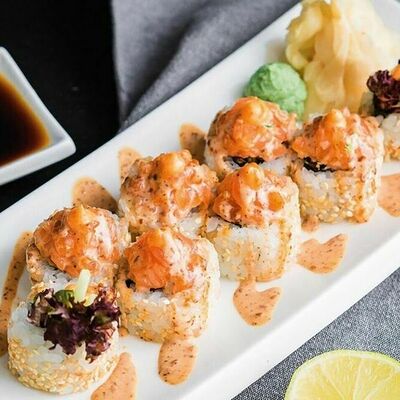 Острый ролл с лососем в Маймун по цене 890