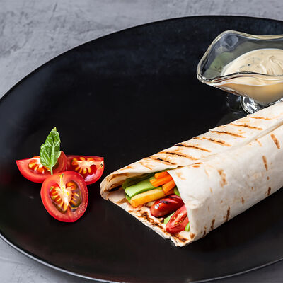 Хот-дог в лаваше в Marshall Grill по цене 240 ₽