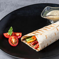 Хот-дог в лаваше в Marshall Grill