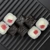 Ролл с тунцом чиз в Моремания Food по цене 390