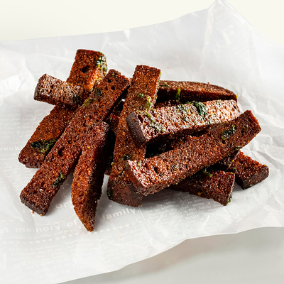 Чесночные гренки в Вкусномаркет по цене 189 ₽