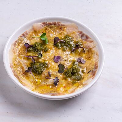 Севиче сибас с соусом тайгер милк и щавелевым граните в Море на Патриках по цене 825