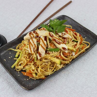 Удон с курицей Терияки в SUSHI GO по цене 560 ₽