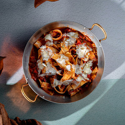 Паста паппарделле с тушеной бараниной в Чайхона №1 Васильчуки по цене 850 ₽