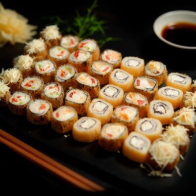 Сет Жареный №4 в АКАРИ SUSHI по цене 4087 ₽