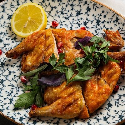 Цыпленок табака в Вах Гиви! по цене 850 ₽