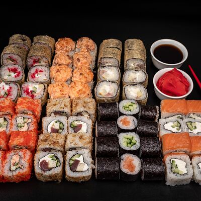 Семейный в Sushiland по цене 3690 ₽