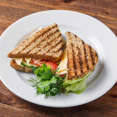 Сэндвич с сыром в Кафе RSC по цене 170 ₽