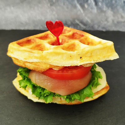 Вафля-бургер с курицей в Enjoy your meal по цене 200 ₽