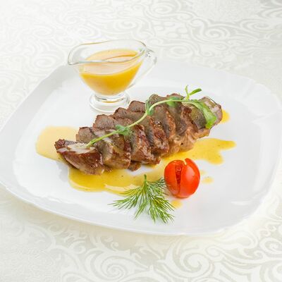 Утка в апельсиновом соусе в Римские каникулы по цене 640 ₽