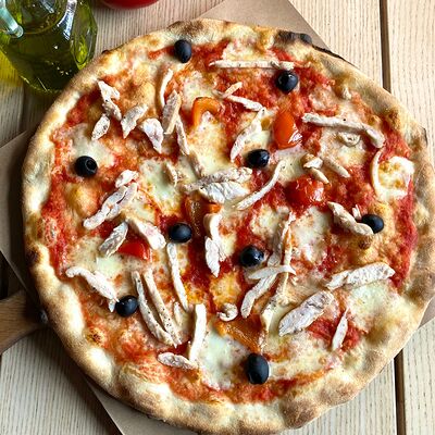 Пицца Полло в МамаМиа по цене 890 ₽