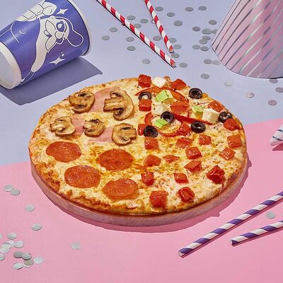 Пицца Четыре сезона 24 см в Dostaевский по цене 573 ₽