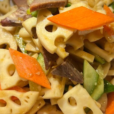 Салат Лотос в Эверест по цене 1190 ₽