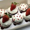 Капкейки с клубникой в Кондитерская Cakesmile по цене 3800