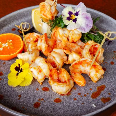 Тигровые креветки жаренные на гриле в Ярды Superbar по цене 1400 ₽