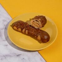 Эклер карамельный в Пекарня Буханка