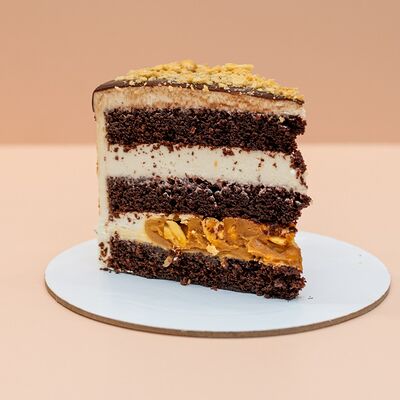 Сникерс в Мыскофе по цене 300 ₽