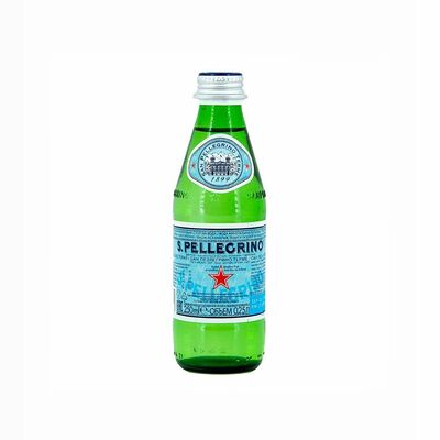 Минеральная вода San Pellegrino в Дон Базилио по цене 460 ₽