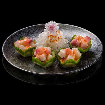 Сашими Хамачи Спайси в Koi sushi bar по цене 1450 ₽