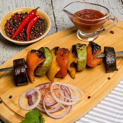 Овощи гриль на мангале в Чайхона 1000 и 1 ночь по цене 540 ₽