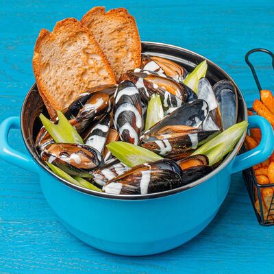 Мидии в белом вине в Pacific по цене 1200 ₽