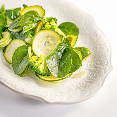 Зеленый салат Loona в Loona по цене 990 ₽