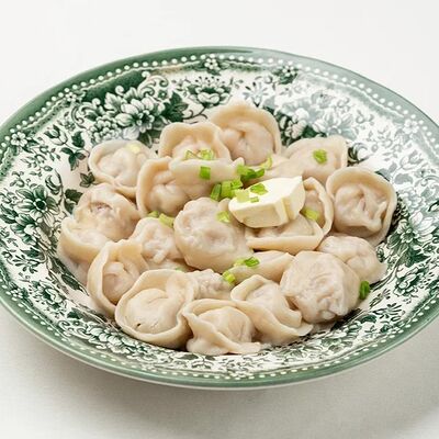 Пельмени с говядиной и свининой в Кафе Калачи по цене 490 ₽