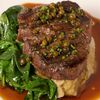 Вырезка из говядины с трюфельным кремом в SomeMeat по цене 1600