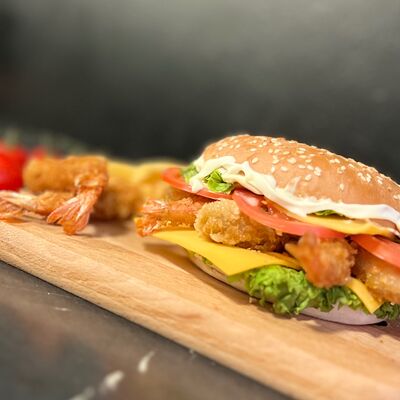 Цезарь Бургерв Булка по цене 500 ₽