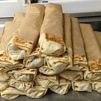 Шаурма классическая с шашлыком из куриного бедрав Мясо огонь по цене 370 ₽