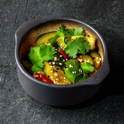 Салат битые огурцы в I am PHO по цене 390