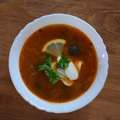 Солянка мясная в Золотая долина по цене 279 ₽
