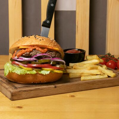 Бургер Дьяболо в Мясной ресторан Just Meat по цене 470 ₽