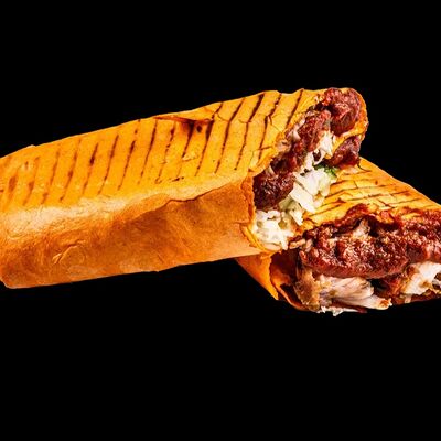 Шаурма Классическая сырная в ГрильХаус по цене 329 ₽