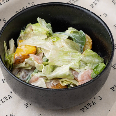 Салат с лососем, картофелем и копченой сметаной в Pita's по цене 400 ₽